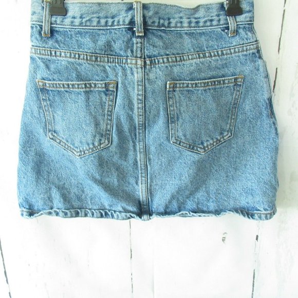 SOLDBrandy Melville John Galt Jeans Skirt Small S Blue Mini Denim Distressed - Picture 2 of 3
